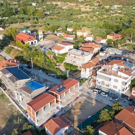 Persefoni & Mezonetes 3*