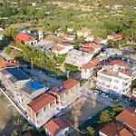 Persefoni & Mezonetes 3*