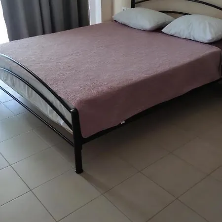 Persefoni & Mezonetes Apartahotel 3*