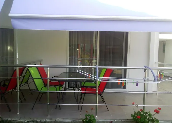 Persefoni & Mezonetes Apartmanhotel