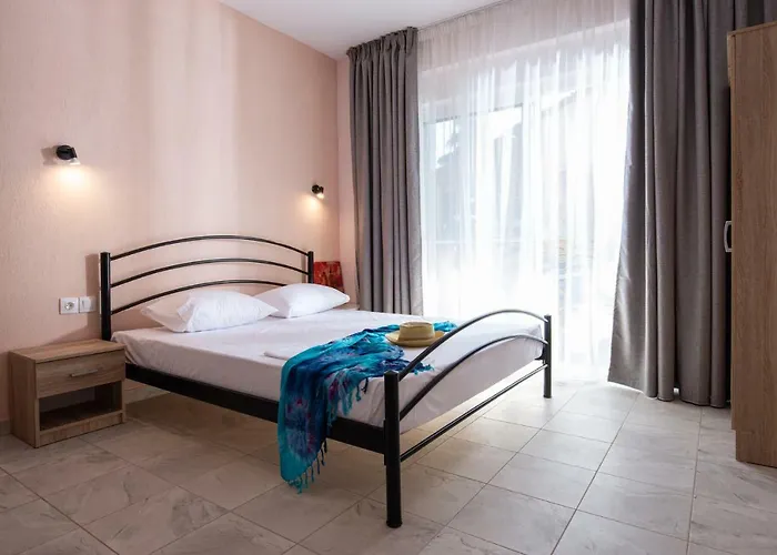 Apartmanhotel Persefoni & Mezonetes Toróni